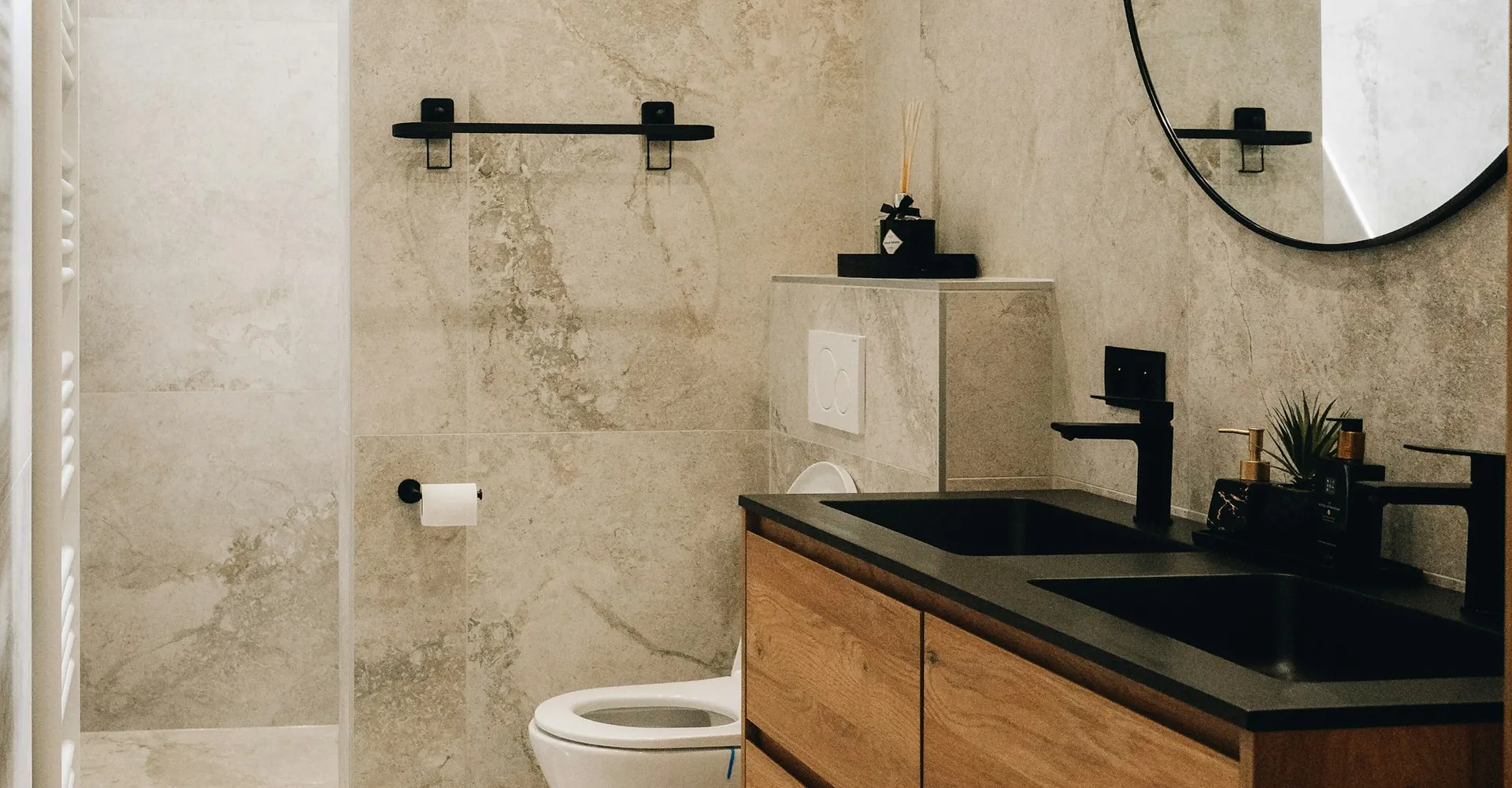 a bathroom with a large mirror